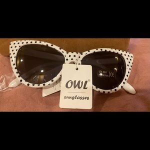 White polkadot owl sunglasses